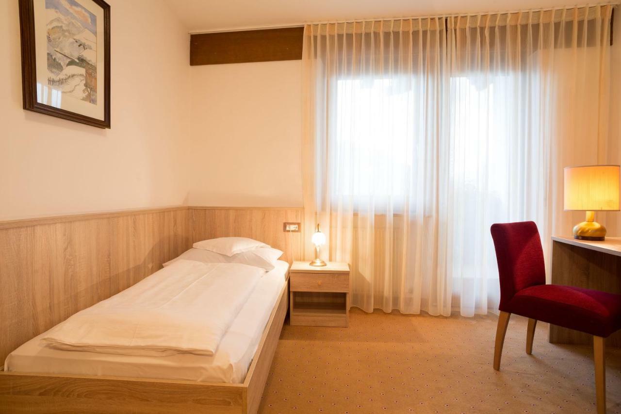 Hotel-Garni Appartement Gartenheim 思科纳 外观 照片